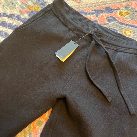MONROW super soft sweater knit cuffed black jogger pants NWT - Picture 5 of 6